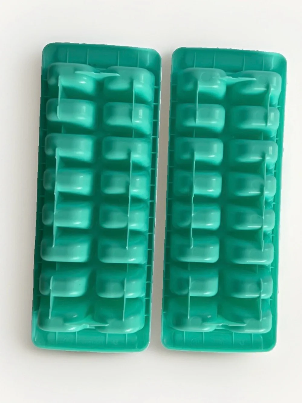 Vintage Rubbermaid Teal Ice Cube Trays Set of 2 Easy Release #2867 Made in USA